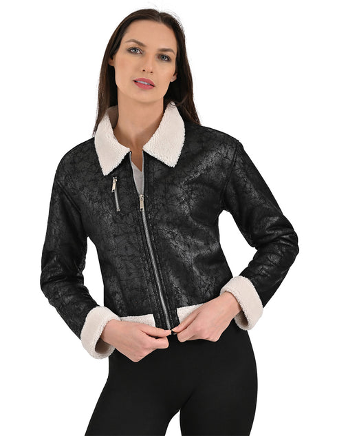 Chamarra Negra NINE WEST con borrega en cuello, puños y cadera.